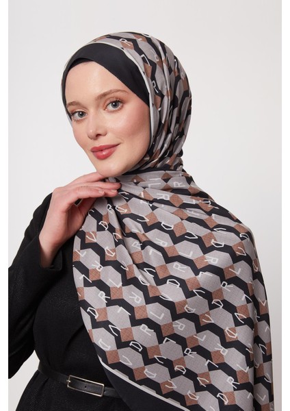 Siyah-Bej Petek Desen Love Şal modelleri