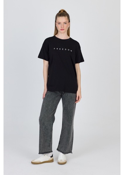 Siyah Yazı Baskılı %100 Pamuk Oversize Tişört 2150-3M modelleri