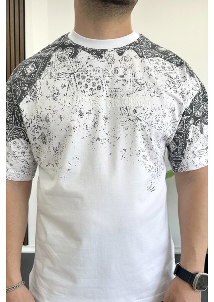 Erkek Oversize Ön ve Arka Baskılı Desenli Tişört Beyaz EDW369
