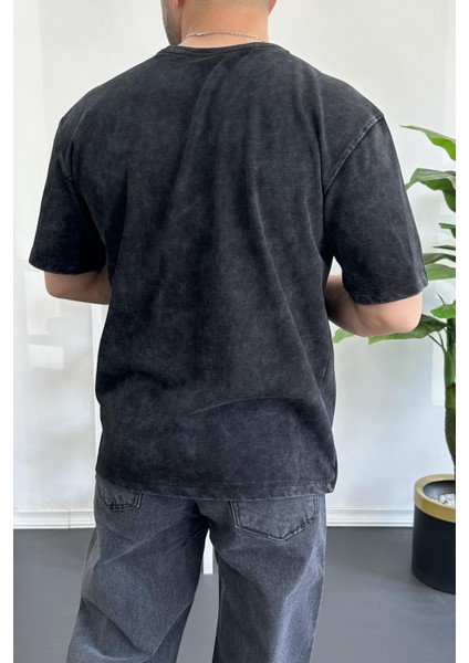 Erkek Oversize Geniş Kesim Yıkamalı Kumaş Nakış Logolu Tişört Siyah EDW366 fırsatları