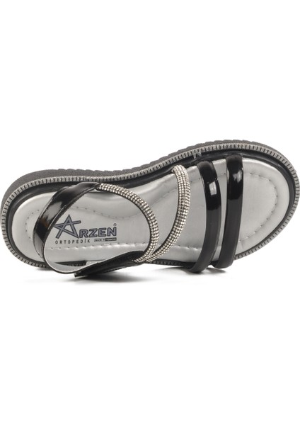 Siyah Rugan Cırtlı Ortopedik Kız Çocuk Düz Sandalet fırsatları