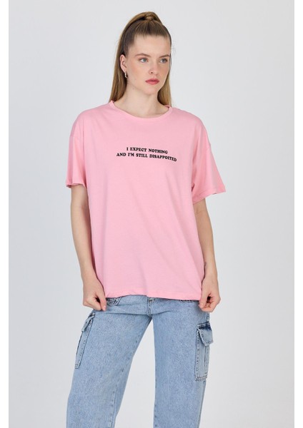 Pembe Yazı Baskılı %100 Pamuk Oversize Tişört 2150-8M