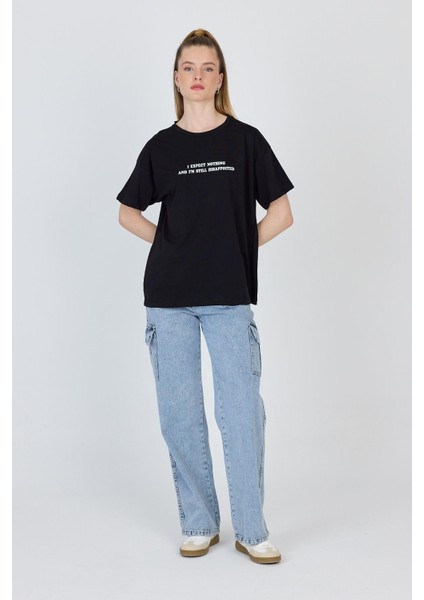 Siyah Yazı Baskılı %100 Pamuk Oversize Tişört 2150-8M fiyatları