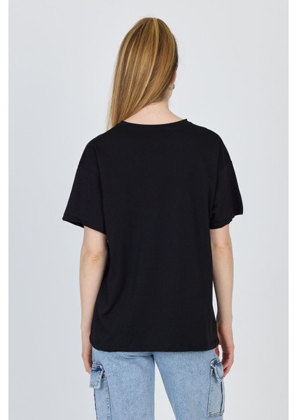 Siyah Yazı Baskılı %100 Pamuk Oversize Tişört 2150-8M indirimleri
