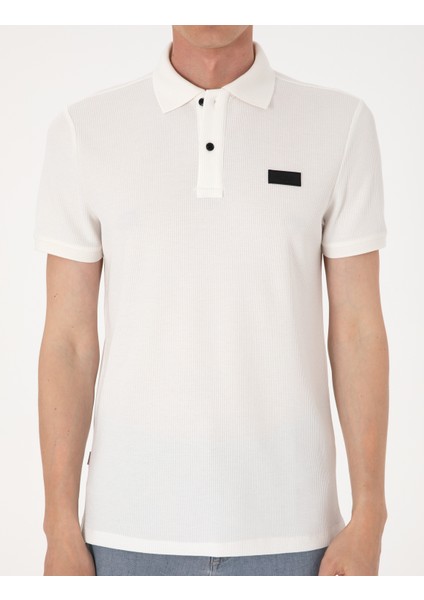 Erkek Beyaz Slim Fit Örme Dokulu Polo Yaka Tişört 50309959-VR013