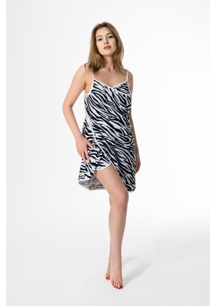 Wild Spirit Zebra Desen Askılı Havlu Plaj Elbise – %100 Pamuk Yüksek Su Emiciliği