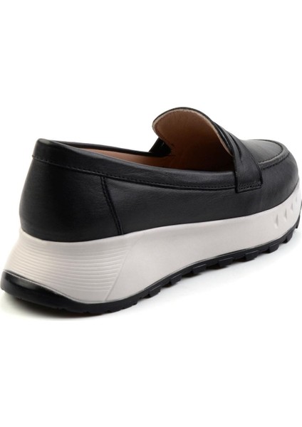 Siyah Leather Kadın Loafer Ayakkabı K01518015203
