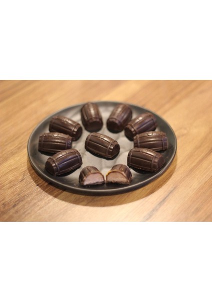 Karamel Çikolata Dolgulu Fıçı Sütlü Hediyelik Çikolata (1 Kg)