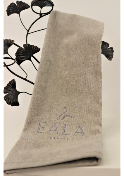 50x100-90x180 Bej İndantren Kadife Nakışlı Spa Banyo Havlu Seti