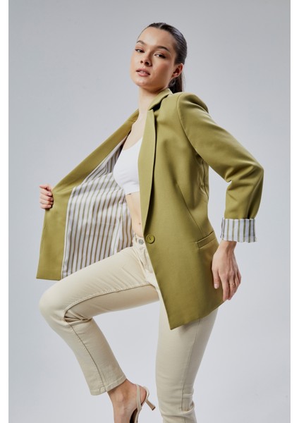Açık Haki Kruvaze Yaka Kolu Katlama Detaylı Regular Vatkalı Blazer Ceket