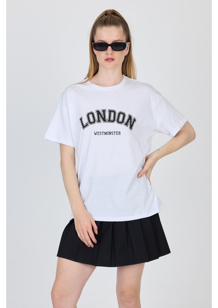 Beyaz Yazı Baskılı %100 Pamuk Oversize Tişört 2150-9M