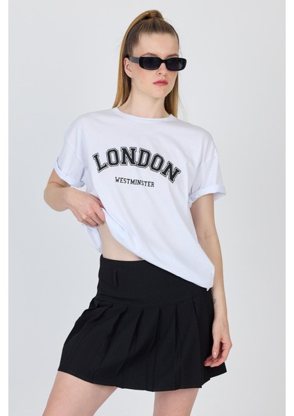 Beyaz Yazı Baskılı %100 Pamuk Oversize Tişört 2150-9M fiyatları