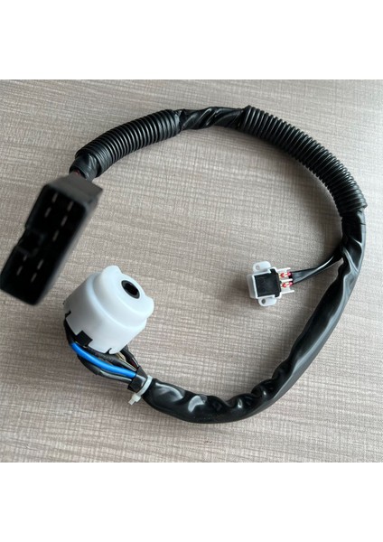 84450-60261 Araba Kontak Anahtarı Kablosu Marş Anahtarı Tertibatı Toyota Land Cruiser Için HZJ79 1999-2007 8445060261 (Yurt Dışından)