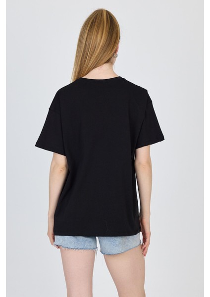 Siyah Yazı Baskılı %100 Pamuk Oversize Tişört 2150-18M indirimleri