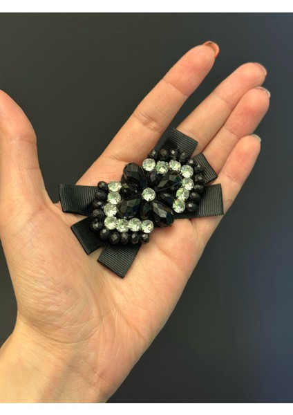 Siyah Zirkon Taşlı Boncuklu Fiyonk Dikiş Aksesuarı 9x5 cm fiyatları