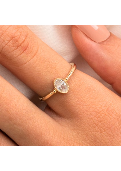 Gümüş Yüzük - 0.35 Karat Signity Swarovski Taşlı Güverseli Tektaş 925 Ayar Gümüş Yüzük fiyatları