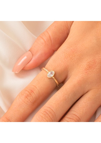 Gümüş Yüzük - 0.35 Karat Signity Swarovski Taşlı Güverseli Tektaş 925 Ayar Gümüş Yüzük modelleri