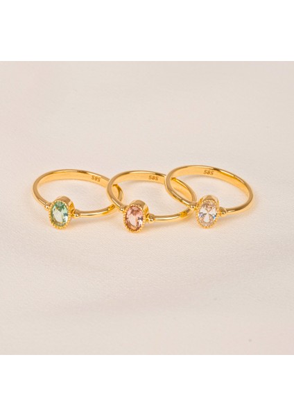 Gümüş Yüzük - 0.35 Karat Signity Swarovski Taşlı Güverseli Tektaş 925 Ayar Gümüş Yüzük