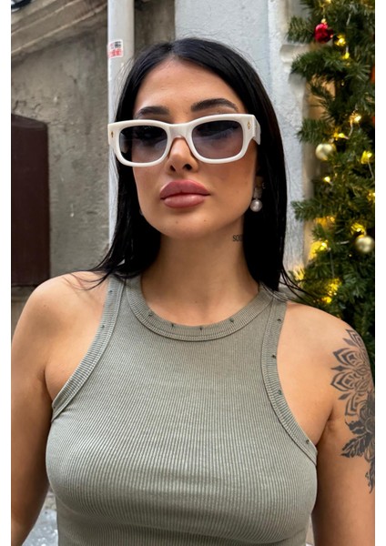 Carrera Kadın Güneş Gözlüğü Beyaz modelleri