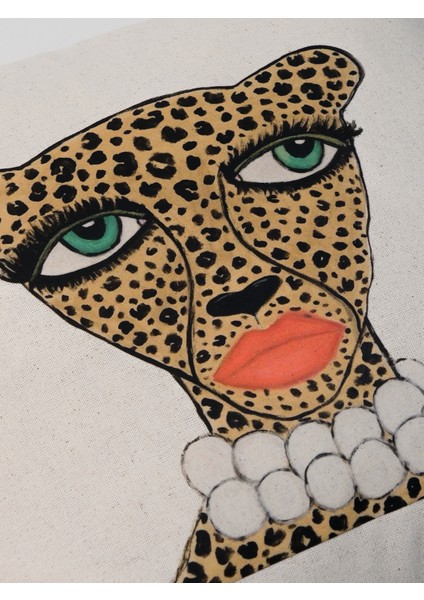 Madame Leopard Şık Leopar Portreli Keten Kırlent Kılıfı 45X45 cm fırsatları