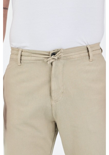 Erkek Bej Pamuklu Keten Görünümlü Beli Bağcıklı Relaxed Fit Yazlık Chino Pantolon