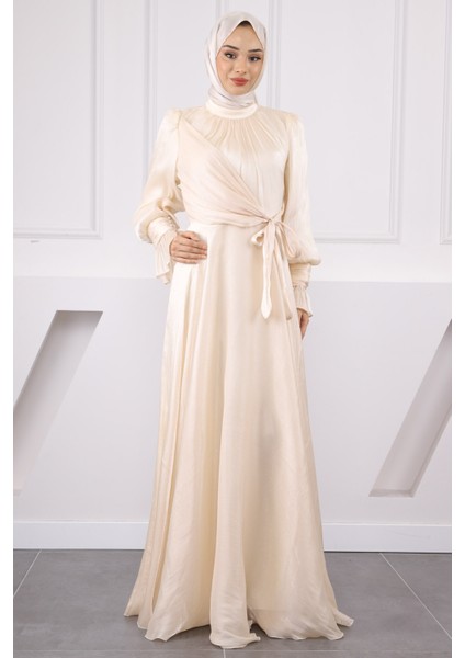 Krem Yan Bağlamalı Kol Detaylı Abiye