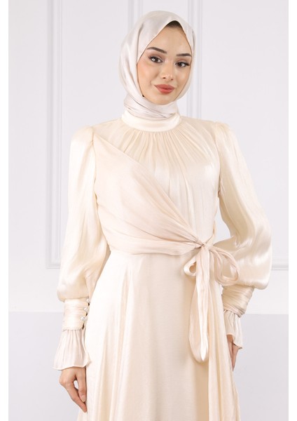 Krem Yan Bağlamalı Kol Detaylı Abiye fırsatları