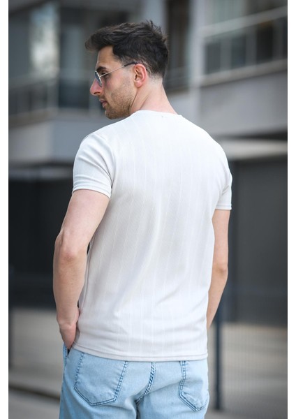 Expect Slim Fit Likralı Bisiklet Yaka Baskılı Erkek Tshirt fırsatları