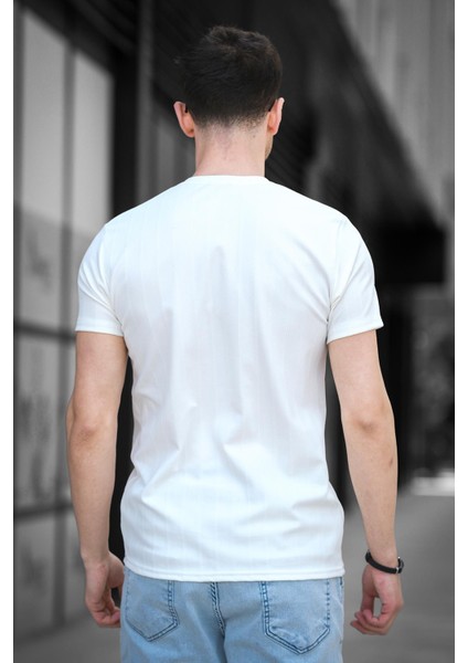 Expect Slim Fit Likralı Bisiklet Yaka Baskılı Erkek Tshirt fırsatları