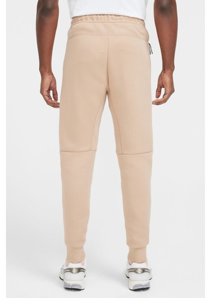 Sportswear Tech Fleece Mens Taper Leg Jogger Erkek Reflektörlü Eşofman Altı Bej fiyatları
