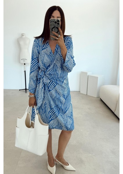 Mavi Desenli Elbise fırsatları