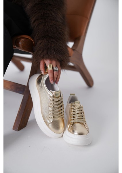 Nitra Premium Kadın Altın Sneaker