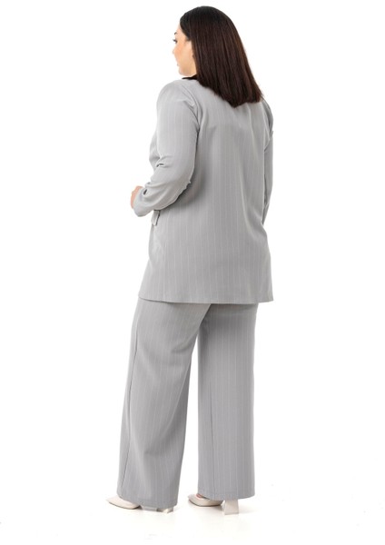 Büyük Beden Çizgili Gri Ceket Pantolon Ikili Takım modelleri