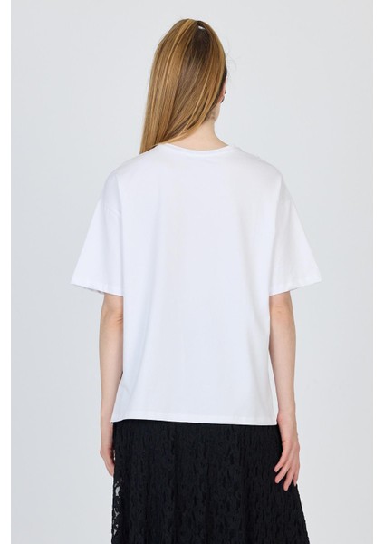 Beyaz Yazı Baskılı %100 Pamuk Oversize Tişört 6403 indirimleri