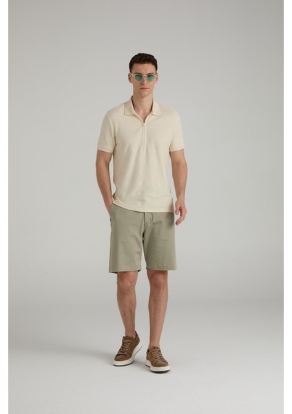Comfort Fit Chino Short