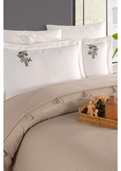 Newhome Çift Kişilik Saçaklı El Nakışlı %100 Pamuk Lüx Pike Takımı Kapiçino