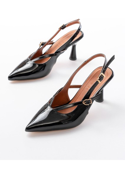 4962 Siyah Rugan Sivri Burun Tokalı Yuvarlak Topuk Kadın Sandalet fırsatları