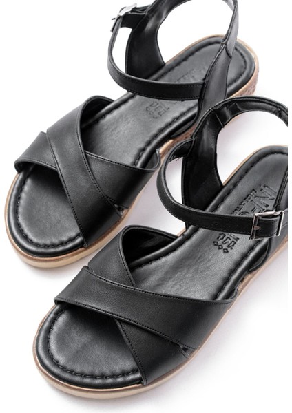 692-564 Siyah Ortopedik Taban Çapraz Tokalı Kadın Sandalet fırsatları