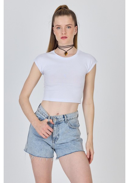 Beyaz Bisiklet Yaka Pamuklu Slim Fit Crop Tişört 9199M