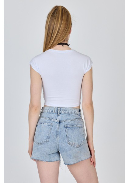Beyaz Bisiklet Yaka Pamuklu Slim Fit Crop Tişört 9199M indirimleri
