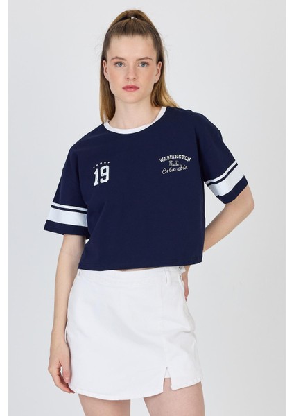Lacivert Yazı Baskılı Crop Tişört 6584