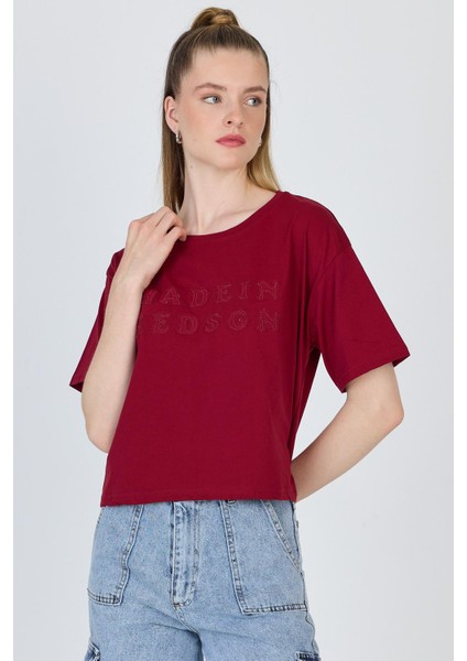 Bordo Yazı Nakışlı Crop Tişört 25259