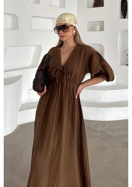 Beli Lastikli Bağcık Detaylı Yarım Kol Müslin Elbise Kahve 9331-E modelleri