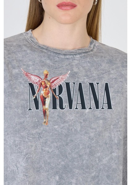 Gri Yıkamalı Yazı Baskılı Tişört 253020 fırsatları