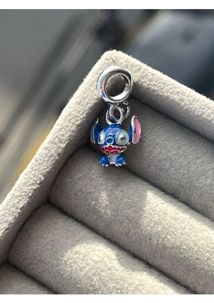 Mavi Stitch Charm