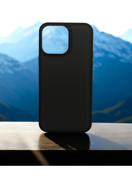 Iphone 16 Pro Max Uyumlu Karbon Fiber Görünümlü Airbag Koruyucu Kılıf
