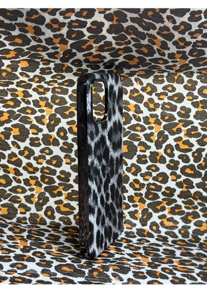 Iphone 12 Pro Uyumlu Leopar Desenli Darbelere Karşı Üst Düzey Korumalı Kılıf