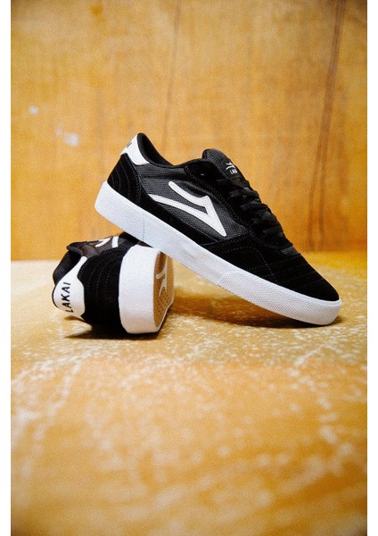 Lakai Cambridge Black/white Suede indirimleri