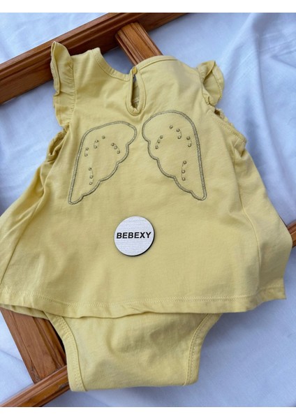 Kollar Fırfırlı Içi Çıtçıtlı Bluz fiyatları