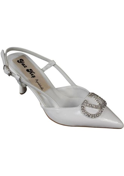 Yazkış Kadın Siyah Beyaz Rugan Üzeri V Tokalı Önü Sivri Arkası Açık 8cm Kadeh Topuk Steletto Ayakkab